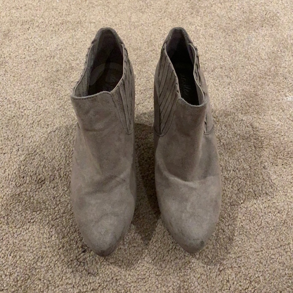 Suede dexflex heels